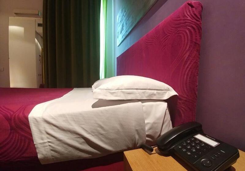اتاق استاندارد, Arthotel & Park Lecce