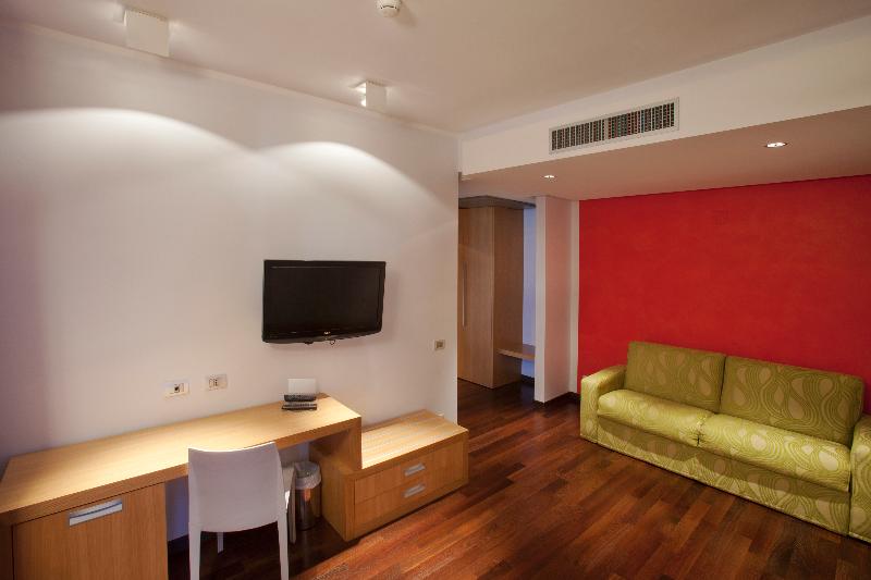 سوییت جونیور, Arthotel & Park Lecce