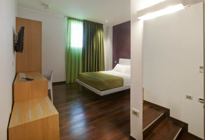 اتاق استاندارد سه نفره, Arthotel & Park Lecce