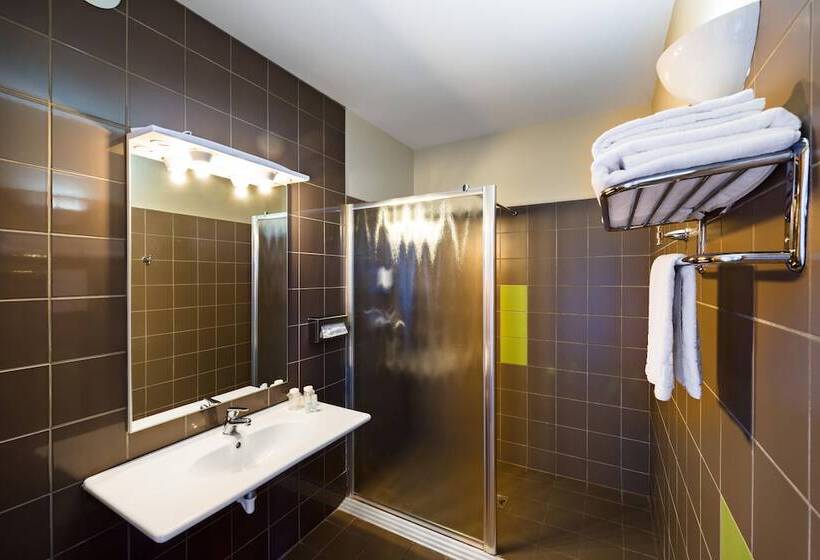 اتاق استاندارد سه نفره, B&b Hotel Aubagne Gémenos