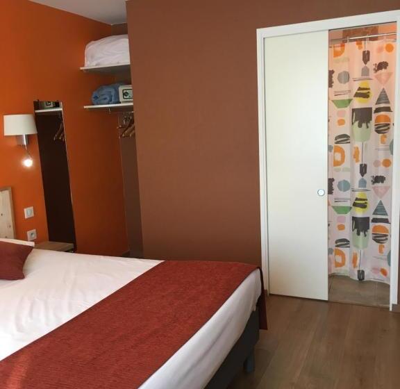 اتاق پرستیژ, Brit Hotel Des Halles