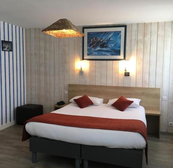 اتاق پرستیژ, Brit Hotel Des Halles