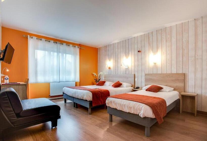 اتاق استاندارد سه نفره, Brit Hotel Des Halles