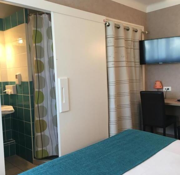 اتاق راحتی, Brit Hotel Des Halles