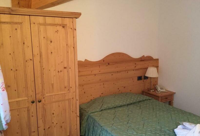 اتاق استاندارد یک تخته با بالکن, Campiglio Bellavista