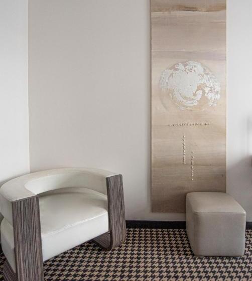 اتاق راحتی, Hôtel Félicien & Spa