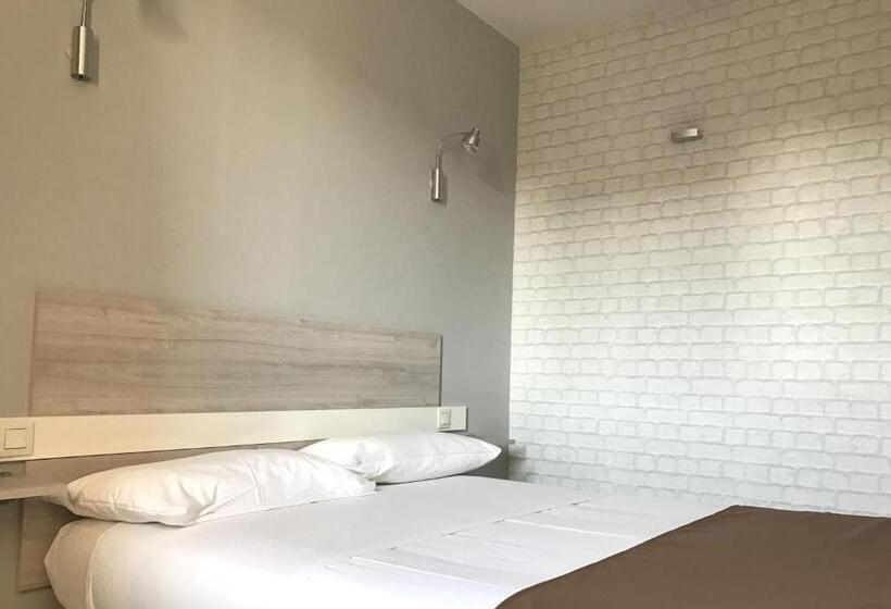 Chambre Confort Individuelle, Grand Cap Rooftop Pool