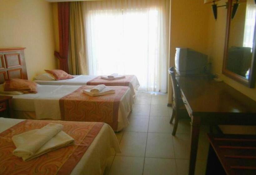 اتاق استاندارد سه نفره, Grand Nar Hotel Adults Only