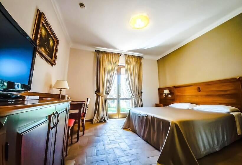 Classic Room Double Bed, Grand  Vigna Nocelli