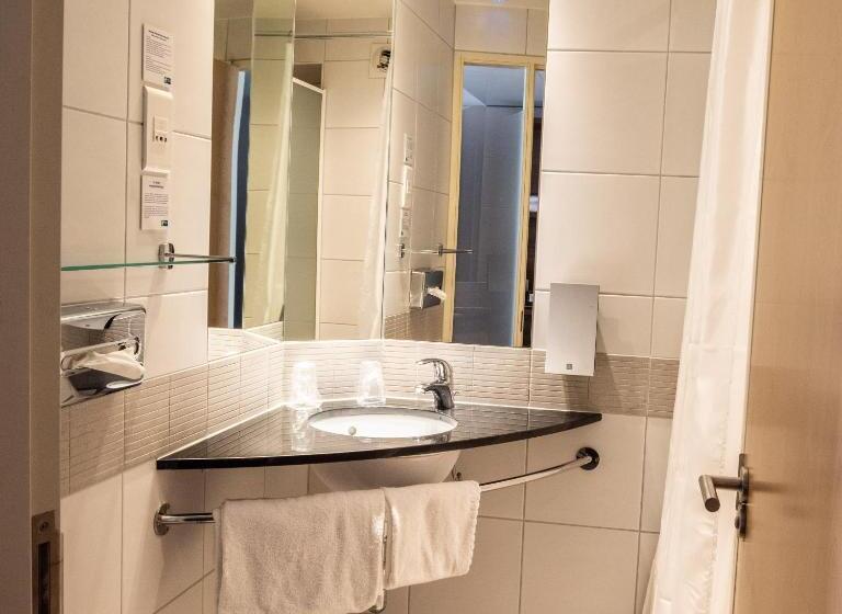 اتاق استاندارد, Holiday Inn Express Marseille Saint Charles, An Ihg