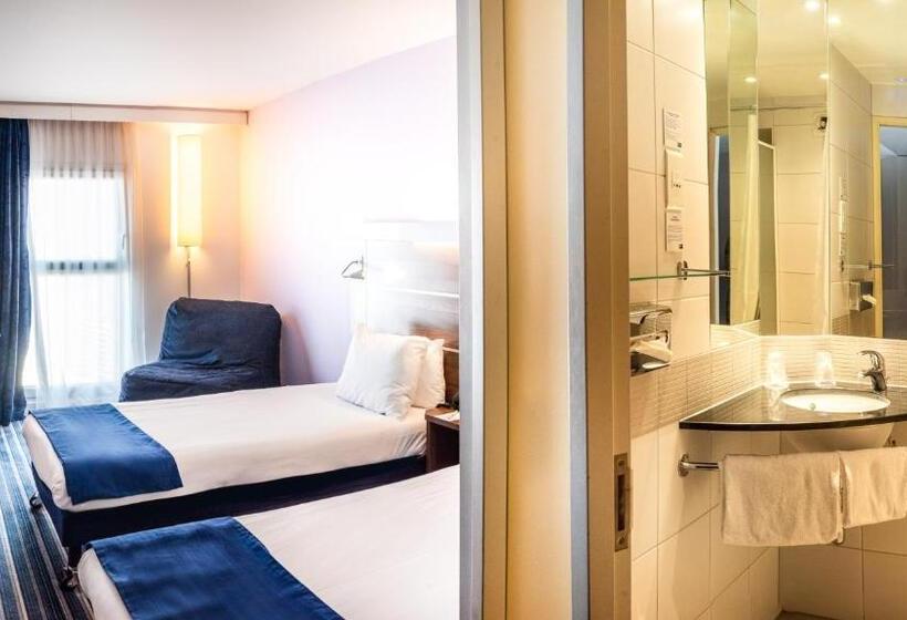 اتاق استاندارد, Holiday Inn Express Marseille Saint Charles, An Ihg
