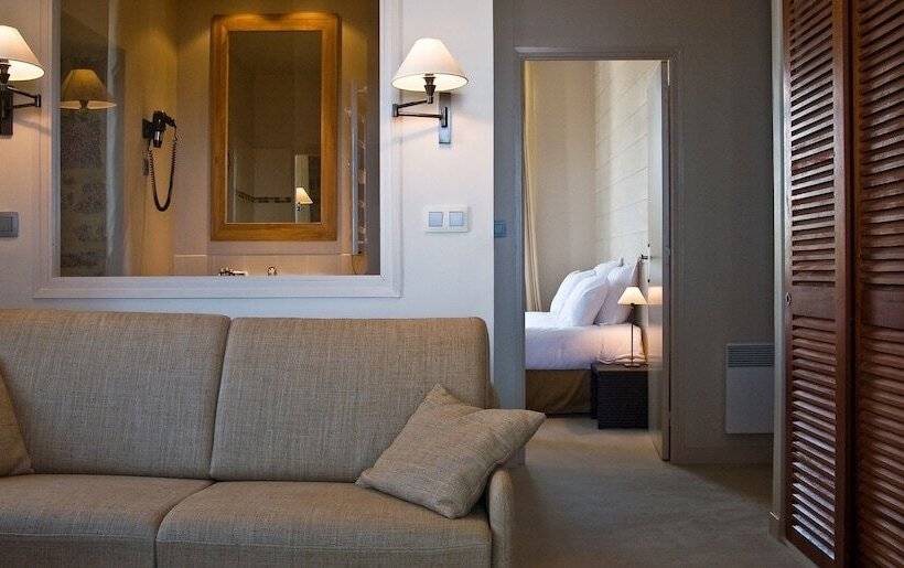 海景套房, Hôtel Les Costans, The Originals Relais