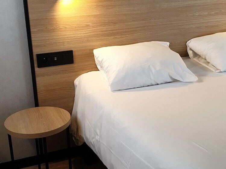 اتاق استاندارد, Ibis Ciboure Saintjeandeluz