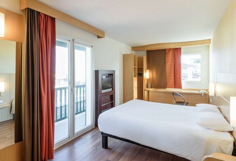 اتاق استاندارد با بالکن, Ibis Ciboure Saintjeandeluz