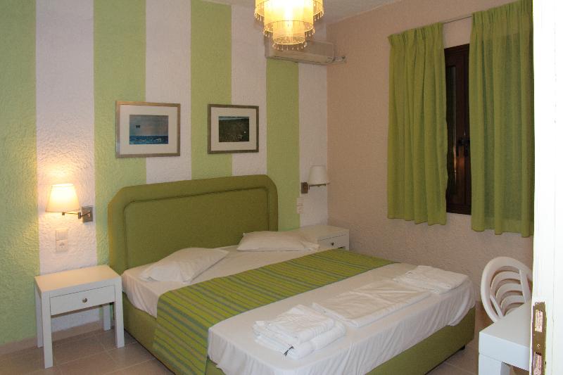 استودیوی استاندارد, Perla Apartments