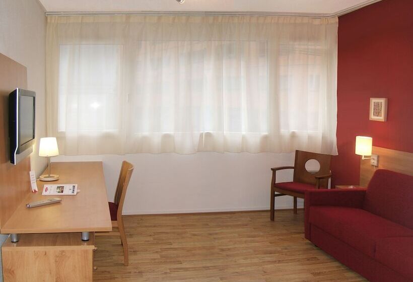 استودیوی استاندارد, Séjours & Affaires Montreuil Saint Mandé