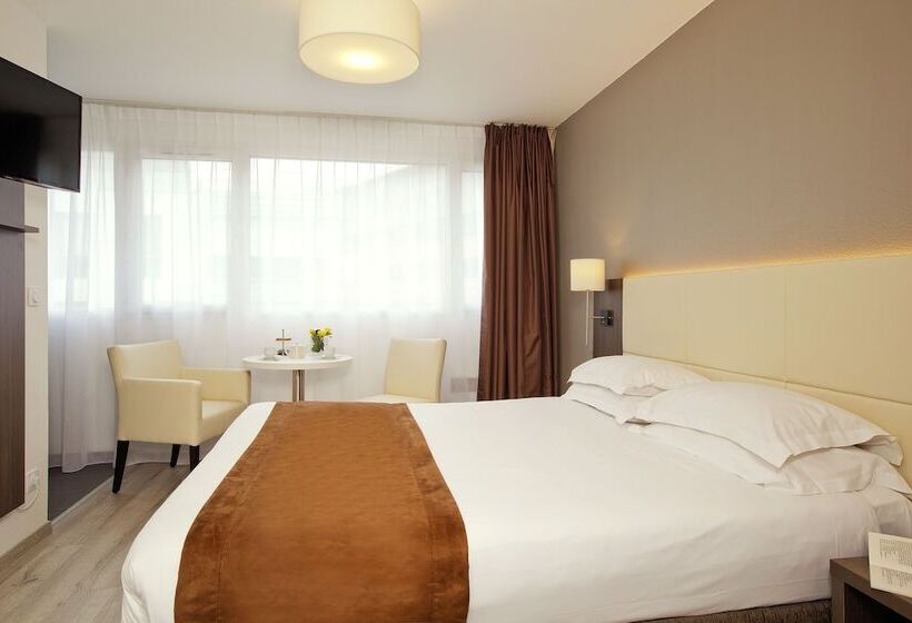 استودیوی پریمیوم, Séjours & Affaires Montreuil Saint Mandé