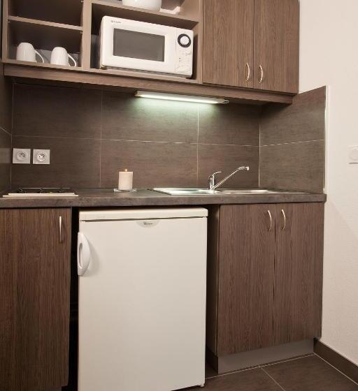 استودیوی پریمیوم, Séjours & Affaires Montreuil Saint Mandé