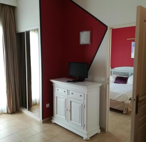 1 Bedroom Apartment, Tulip Inn Honfleur  Residence