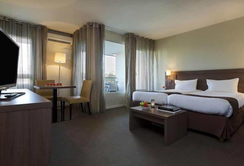Студия Superior, Residence La Reserve Geneve Ferney Voltaire