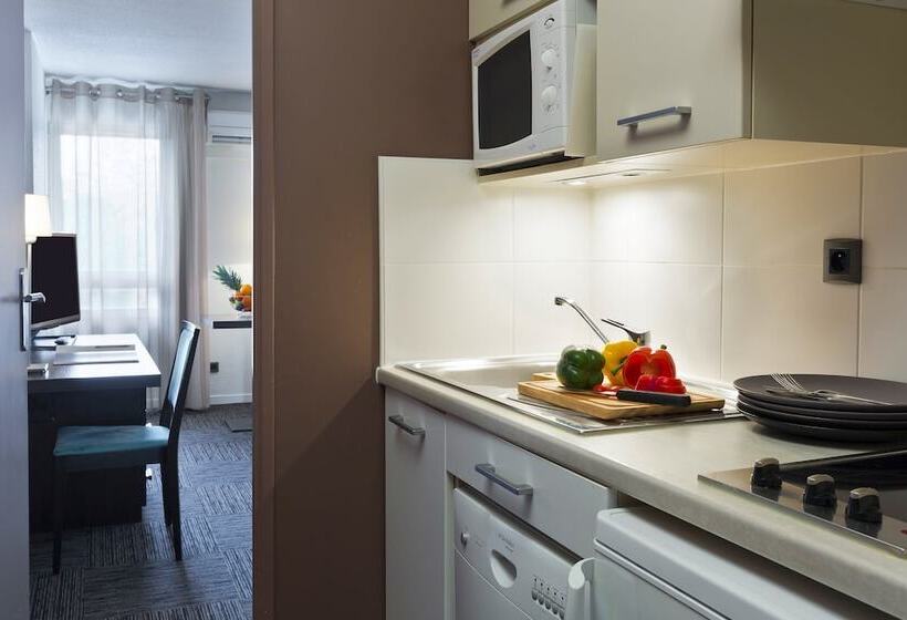 Апартаменты 1 Спальня, Residence La Reserve Geneve Ferney Voltaire