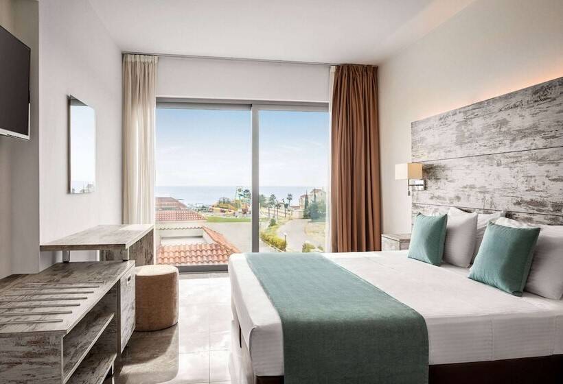 Deluxe Suite Sea View, Ramada Hotel & Suites By Wyndham Ayia Napa