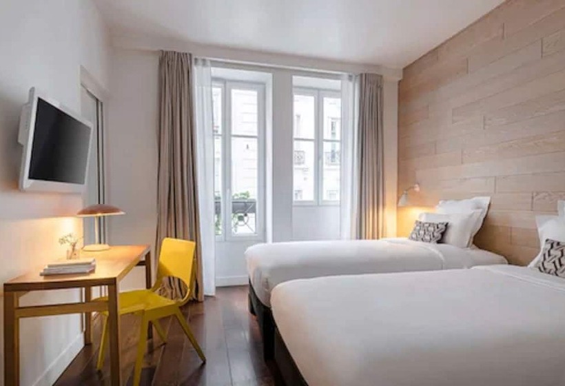اتاق کلاب, 9hotel Opera