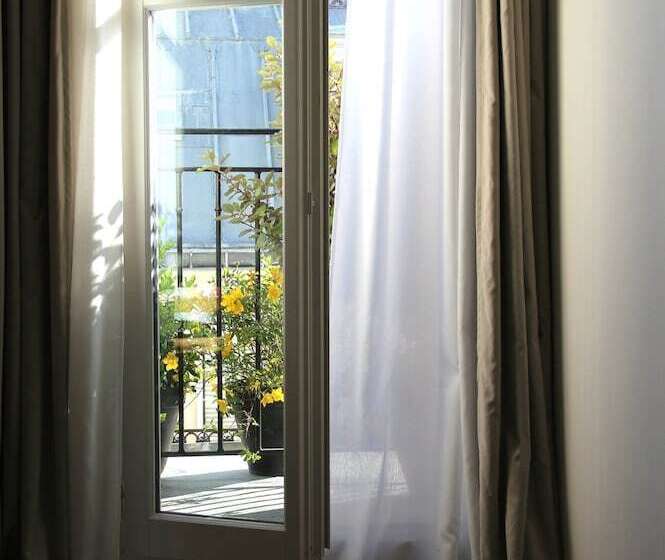 اتاق کلاب, 9hotel Opera