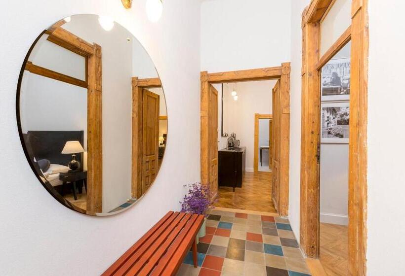 آپارتمان 2 خوابه, Antique Apartments Plac Szczepański