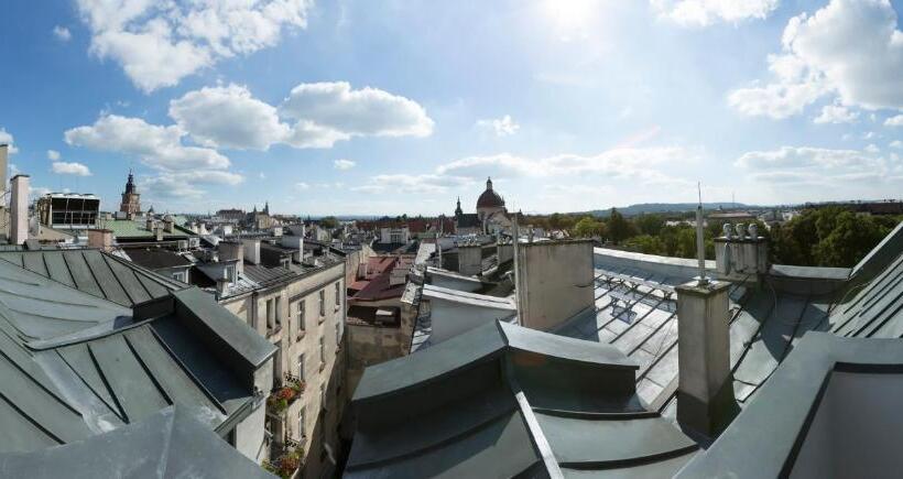 استودیوی استاندارد, Antique Apartments Plac Szczepański