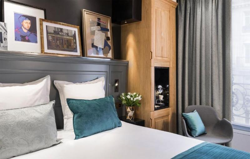 استودیوی استاندارد, Antique Apartments Plac Szczepański