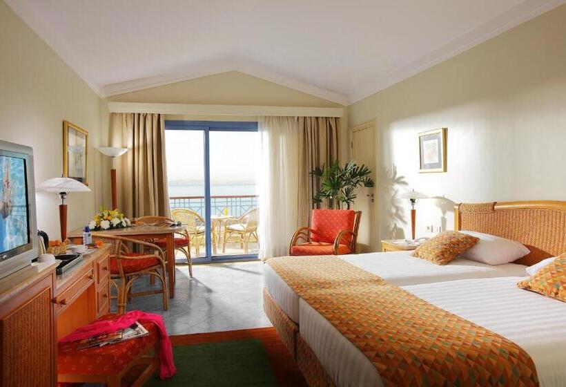 Upper Triple Room Sea View, Ecotel Dahab Bay View Resort