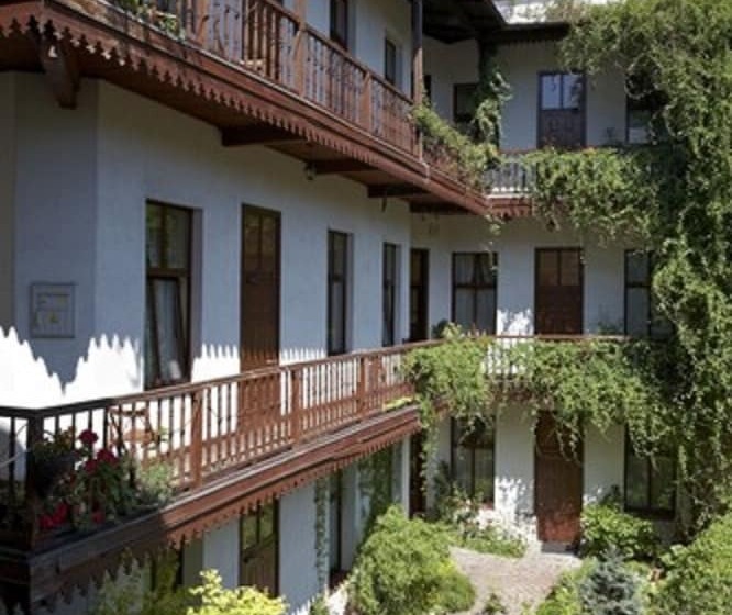 غرفة قياسية رباعية, Globtroter Guest House
