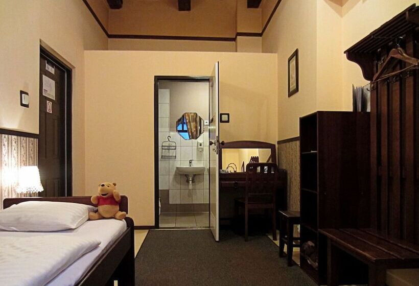 غرفة قياسية فردية, Globtroter Guest House