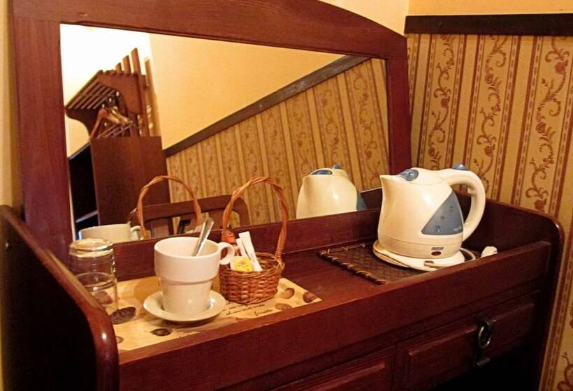 اتاق استاندارد یک نفره, Globtroter Guest House