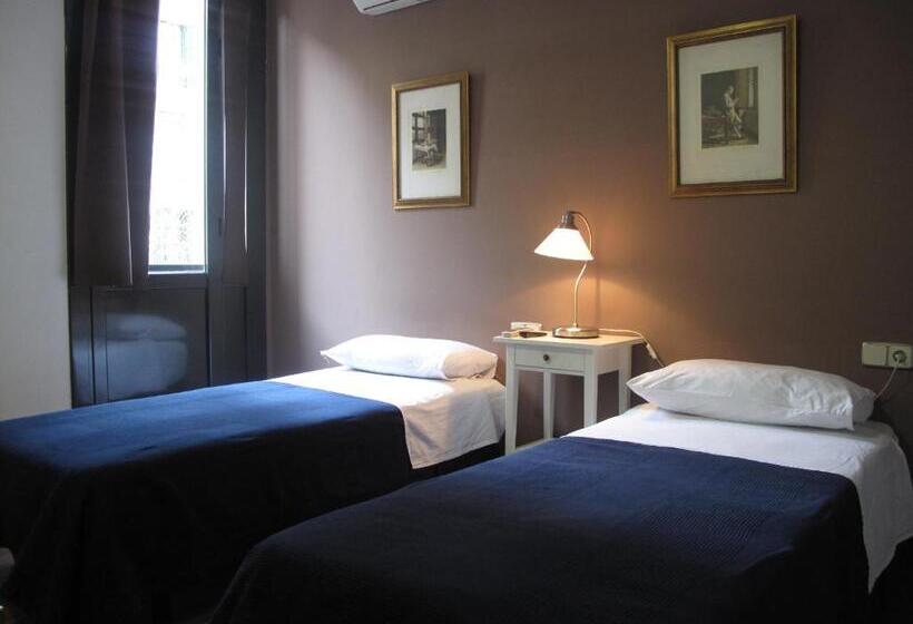 اتاق استاندارد, Hostal Lk Barcelona