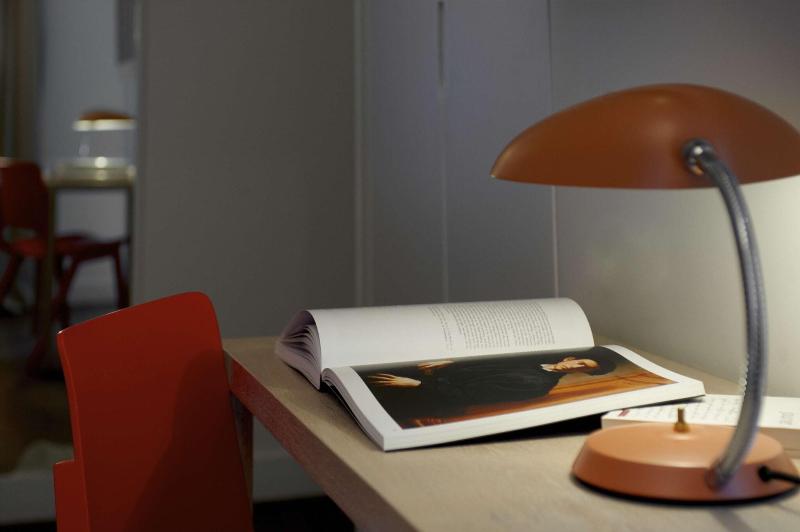 اتاق کلاب, 9hotel Opera