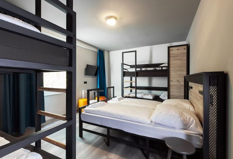 Chambre Familiale, A&o Berlin Hauptbahnhof