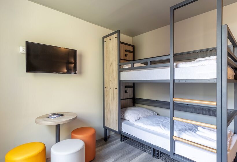 Bed in Shared Room, A&o Berlin Hauptbahnhof