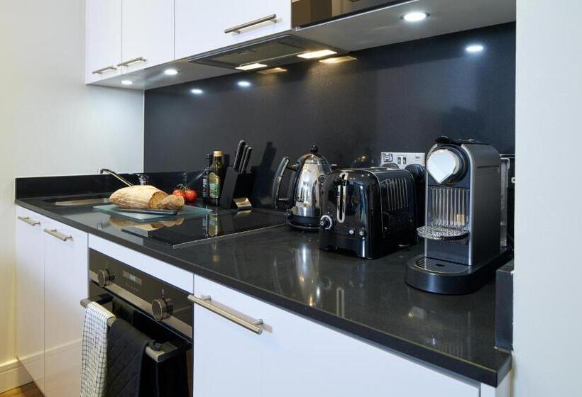 1 Yatak Odalı Daire, Cheval Harrington Court At South Kensington
