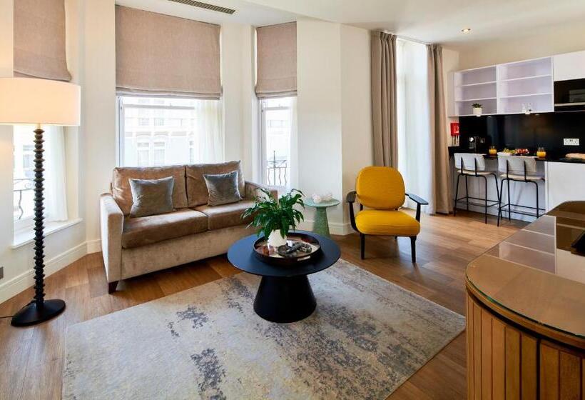 1 Yatak Odalı Lüks Daire, Cheval Harrington Court At South Kensington