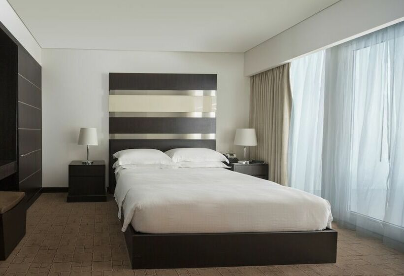 Junior Suite, Dubai International Hotel, Dubai Airport