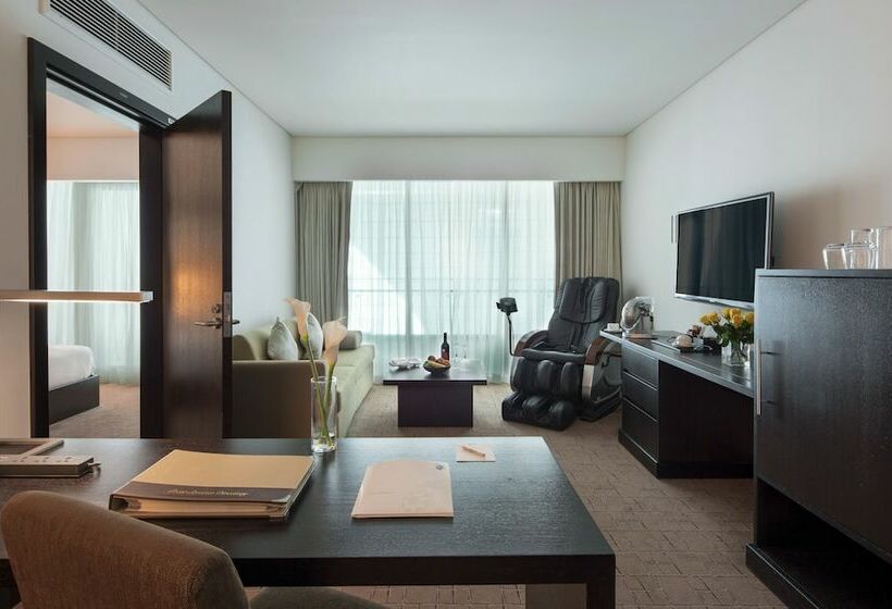 Junior Suite, Dubai International Hotel, Dubai Airport