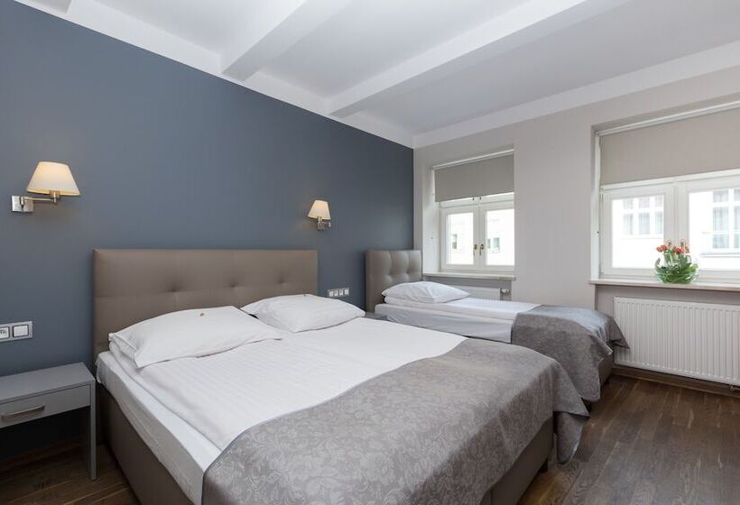 3 Bett Superior Zimmer, Floryan Old Town