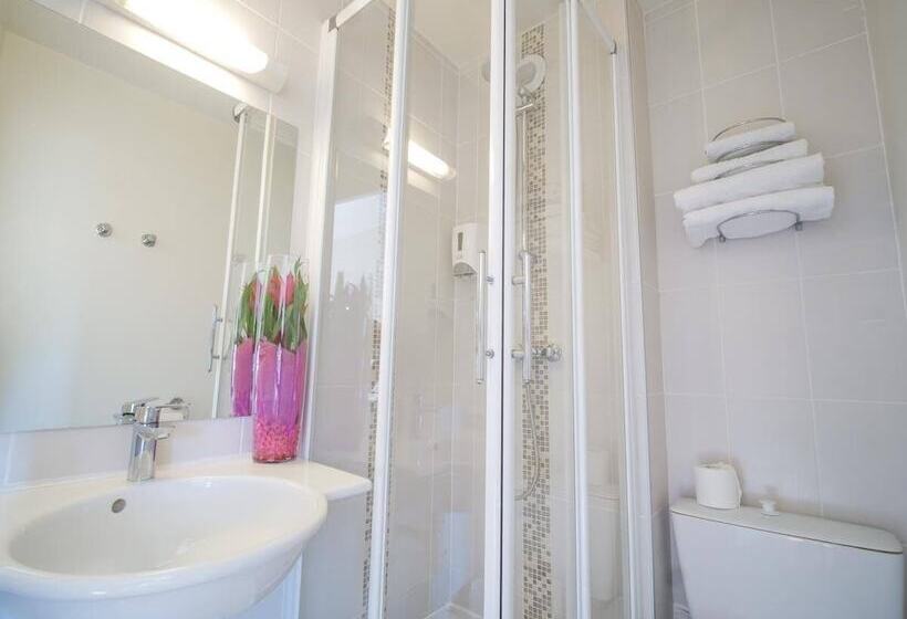 اتاق استاندارد چهار تخته, Inn Design Sedan