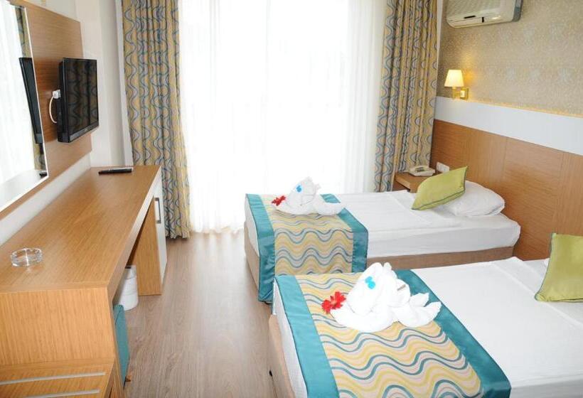 اتاق استاندارد سه نفره, Kemer Dream