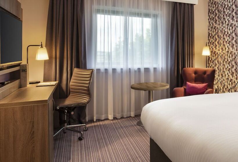 اتاق استاندارد, Leonardo  London Heathrow Airport