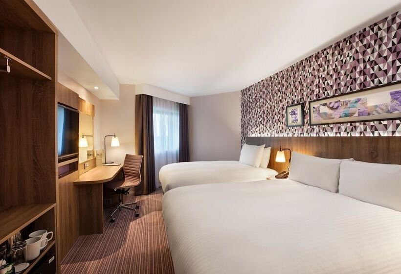 اتاق استاندارد, Leonardo  London Heathrow Airport
