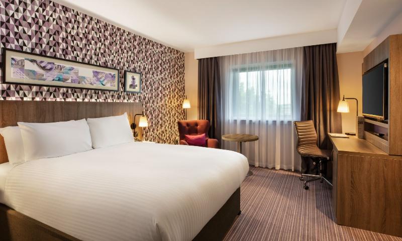 اتاق استاندارد با تخت بزرگ, Leonardo  London Heathrow Airport
