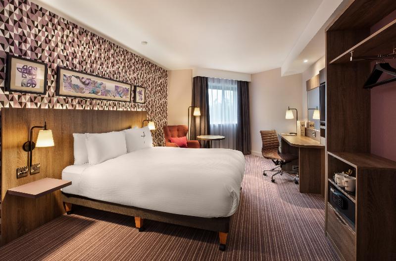 اتاق استاندارد با تخت بزرگ, Leonardo  London Heathrow Airport